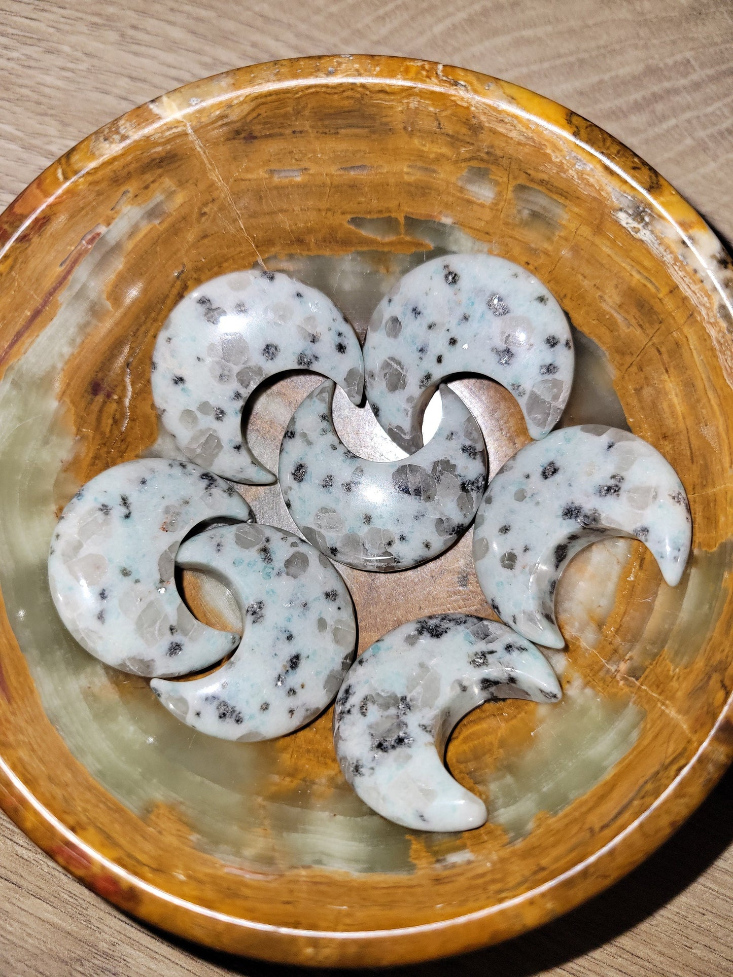 Kiwi Jasper Moon Crystal Carving - Healing Crystal - Home Decor - 11g - Intuitively picked