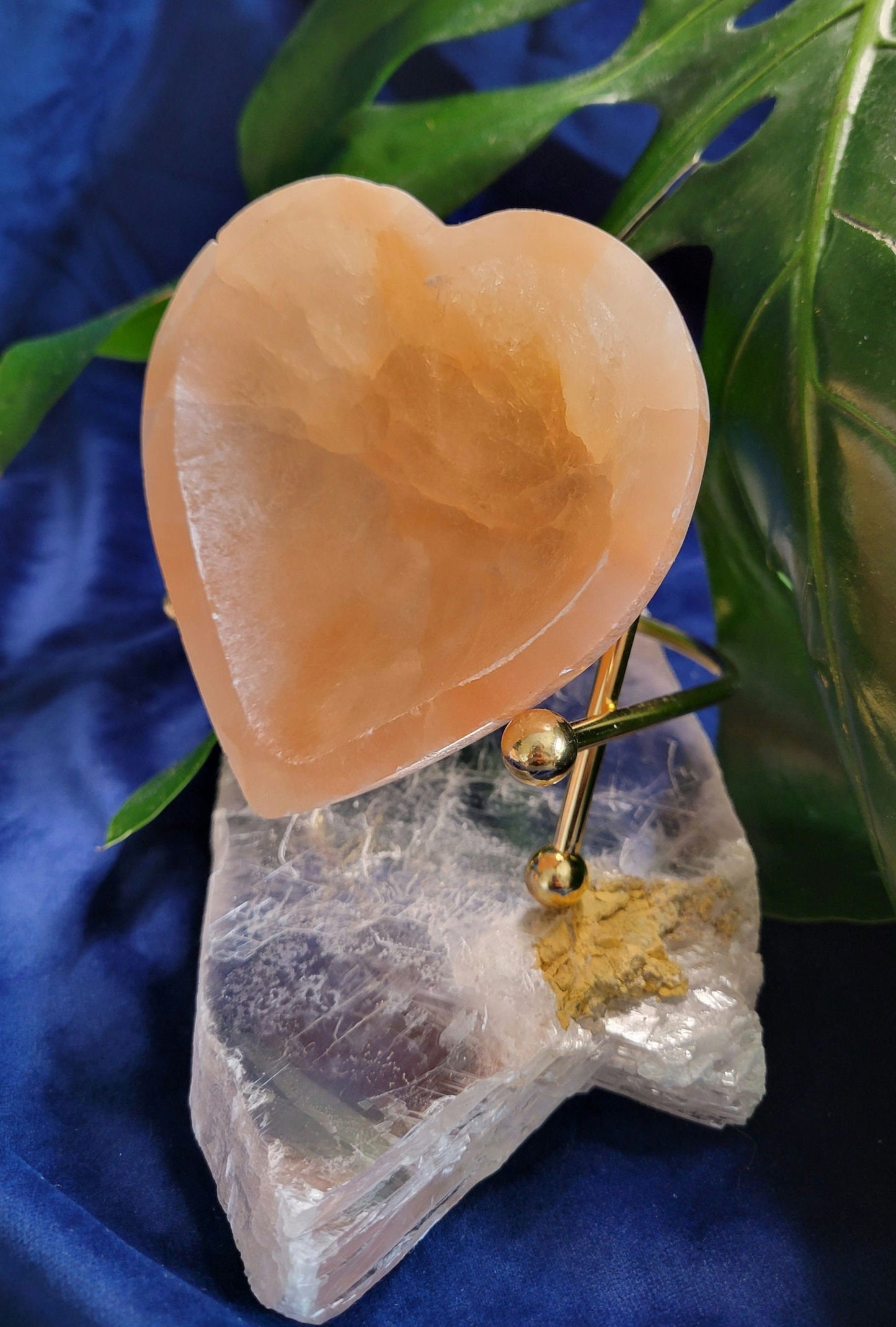 Beautiful Peach Selenite Crystal - Heart Carved Bowl - Cleansing - Charging - Crystal Collector - Gift - Home Decor