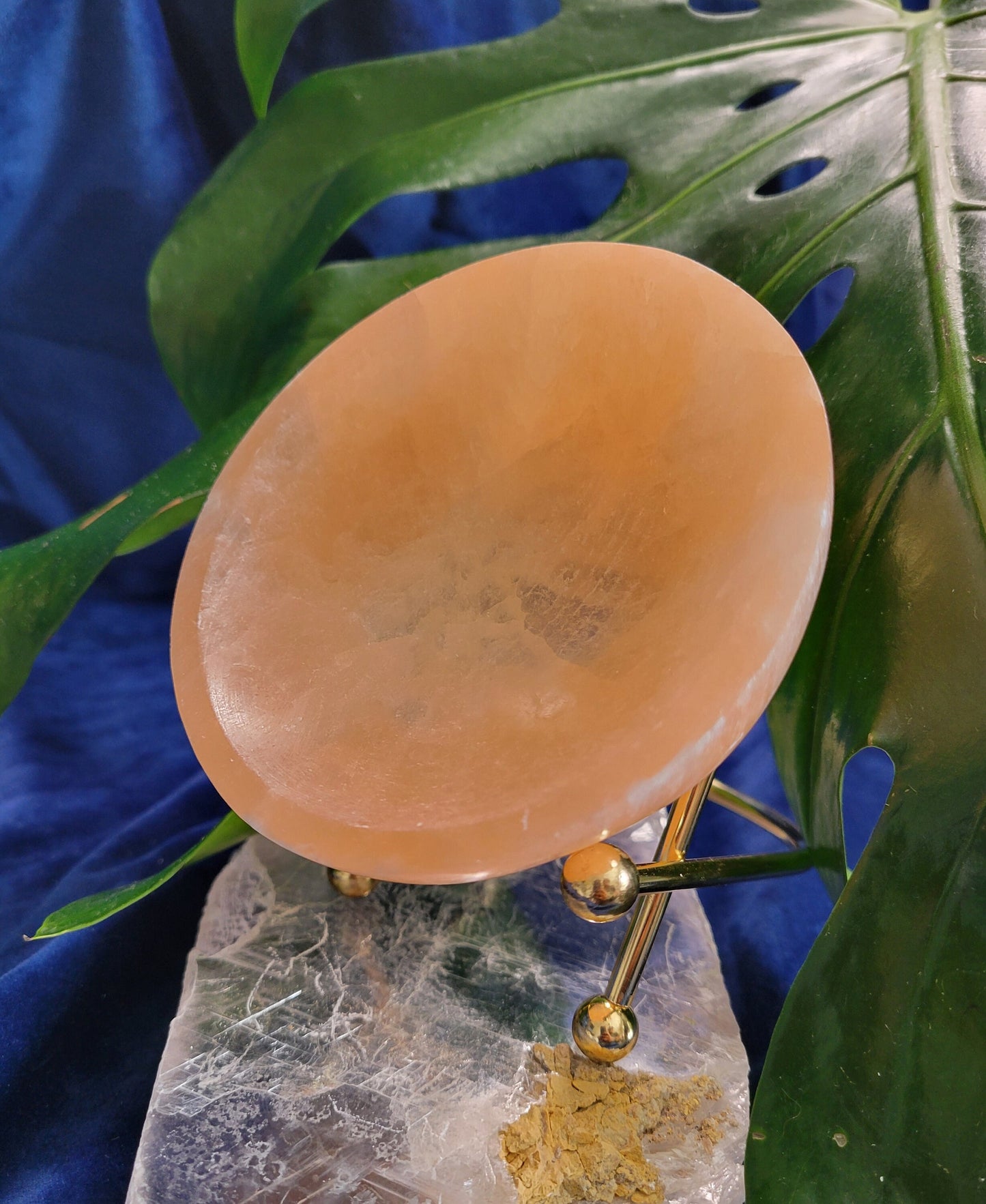 Beautiful Peach Selenite Crystal - Carved Circular Bowl - Cleansing - Charging - Crystal Collector - Gift - Home Decor