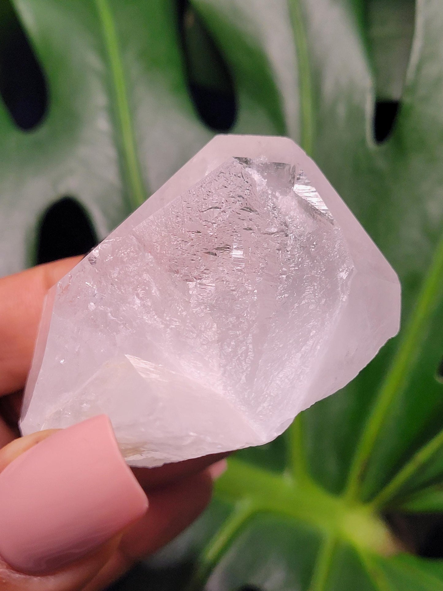 Stunning Lemurian Clear Quartz Crystal Point-Crystal Collectors-Birthday Anniversary Christmas Gift-Home Decor-Gift Ideas-High Quality