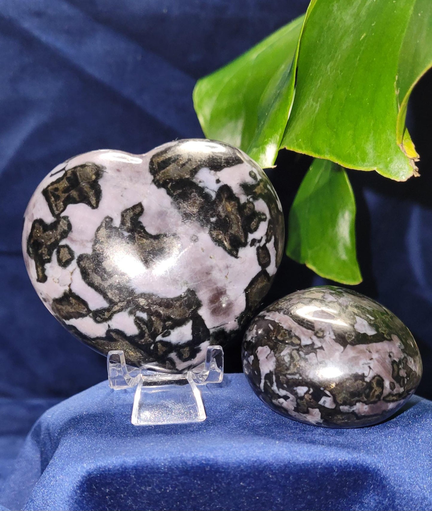 Beautiful Bundle of Merlinite|Indigo Gabbro|Heart and palm stone|Gift ideas for you|Purple and Gold Meditation|Third Eye Chakra|Grounding