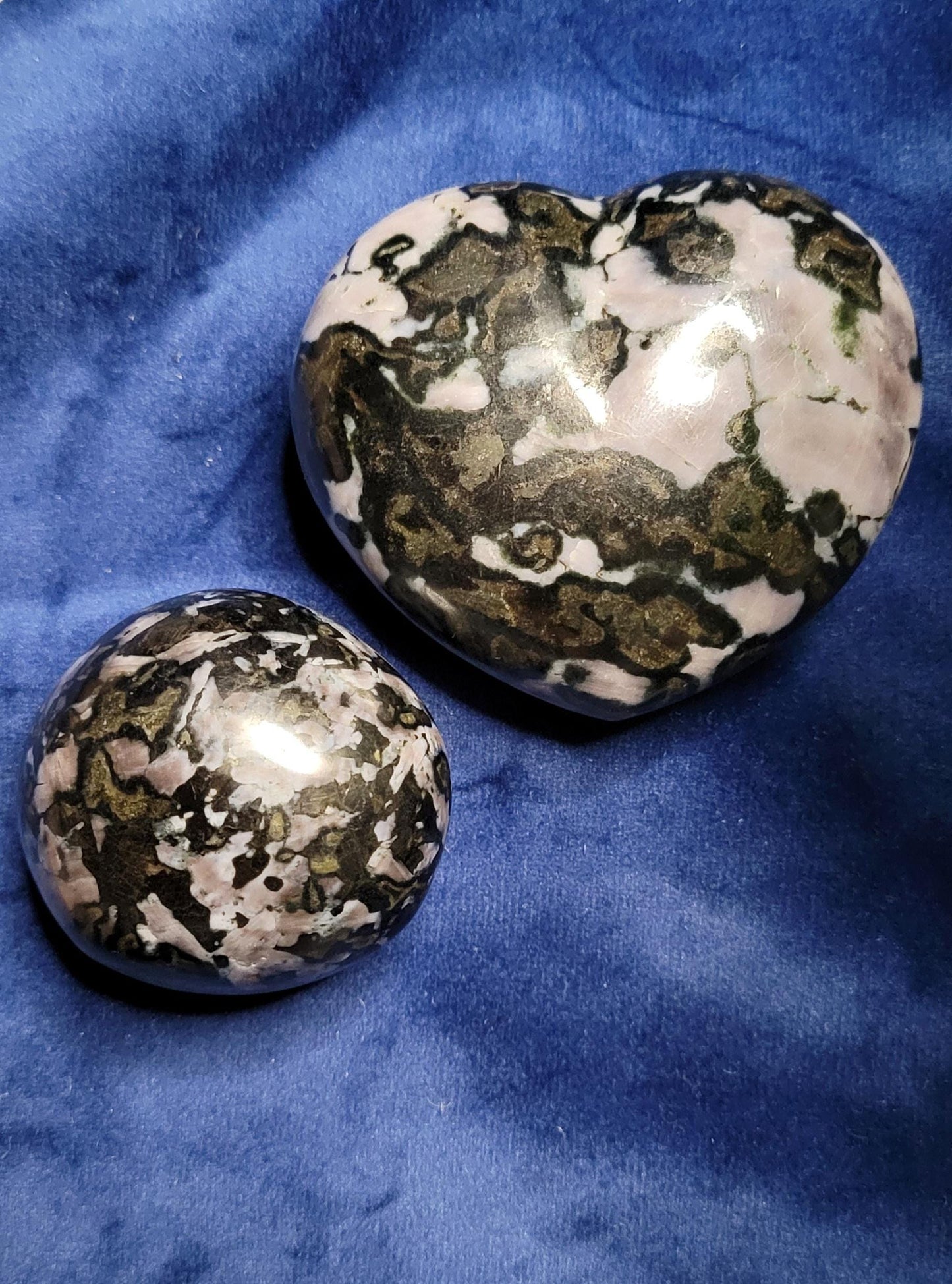 Beautiful Bundle of Merlinite|Indigo Gabbro|Heart and palm stone|Gift ideas for you|Purple and Gold Meditation|Third Eye Chakra|Grounding