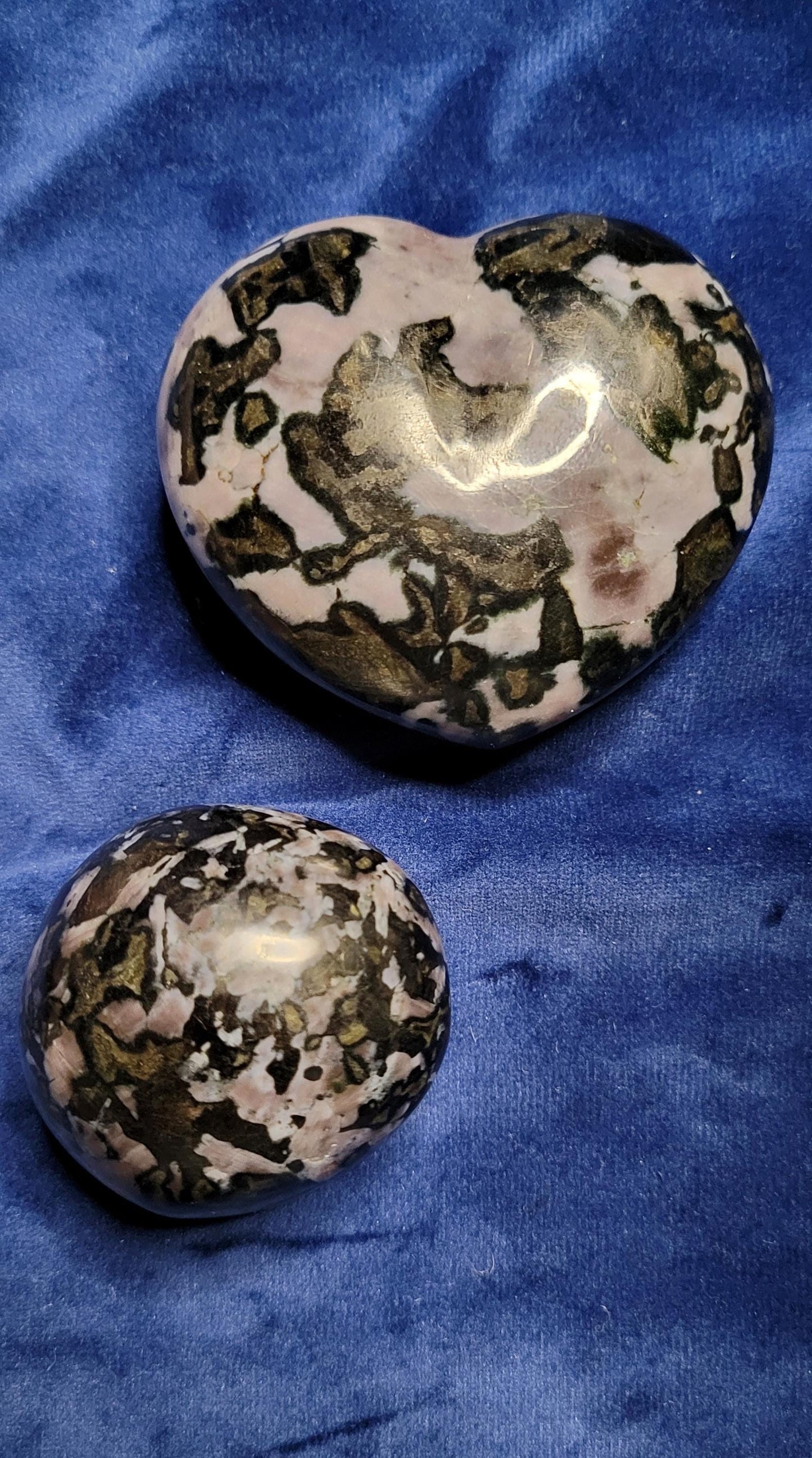 Beautiful Bundle of Merlinite|Indigo Gabbro|Heart and palm stone|Gift ideas for you|Purple and Gold Meditation|Third Eye Chakra|Grounding