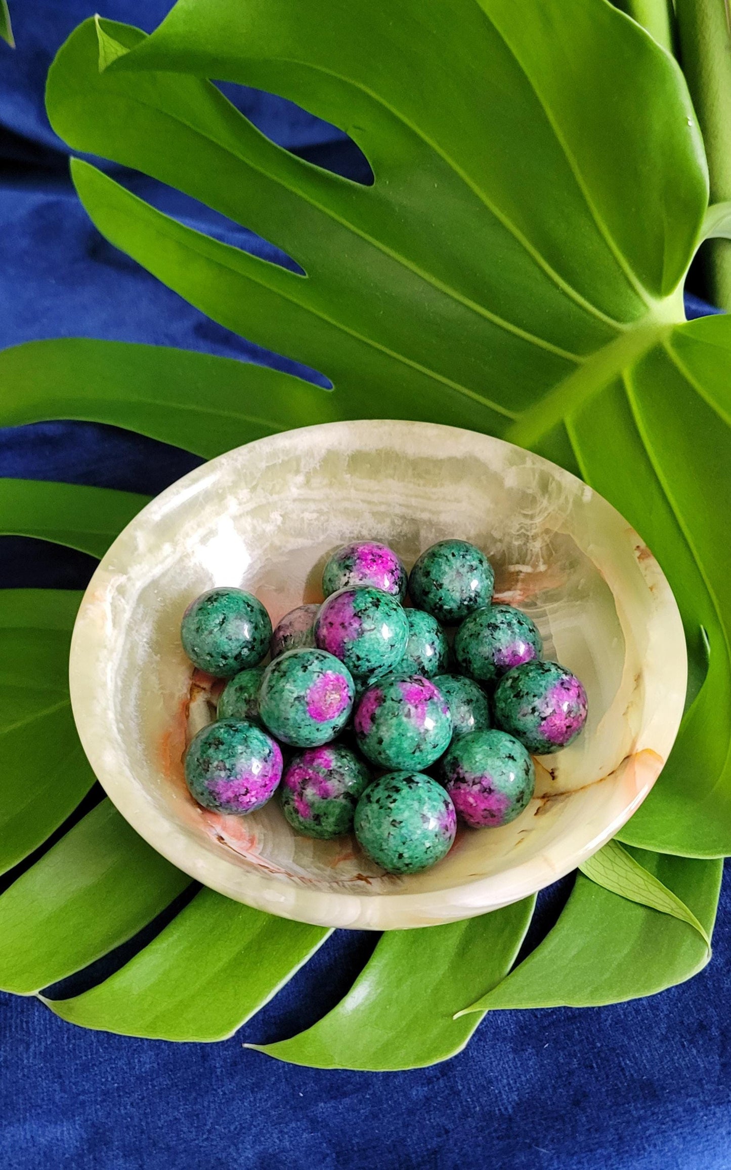 Mini Ruby Zoisite Sphere | UV Reactive | Birthday Christmas Party Gift Ideas | Arts Crafts Crystal Jewelry Wrapping | Griding | Home Decor