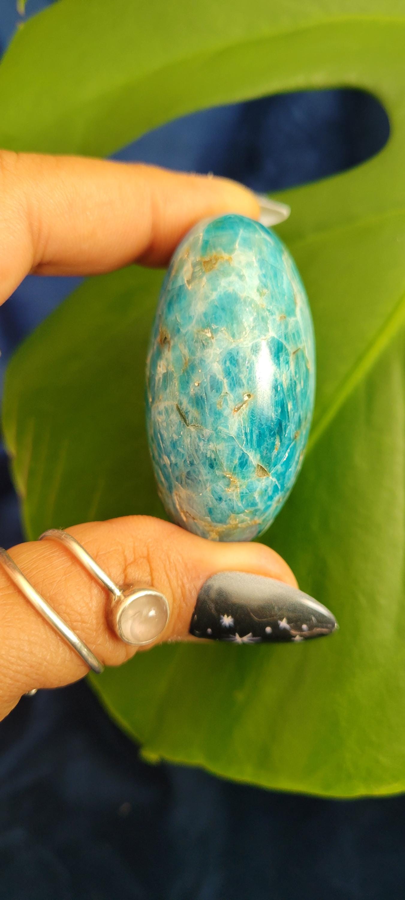 Apatite Palm Stones, Large | Your Pick | Meditation | Birthday Christmas Gift Ideas for you | Electric Blue | Third Eye Chakra