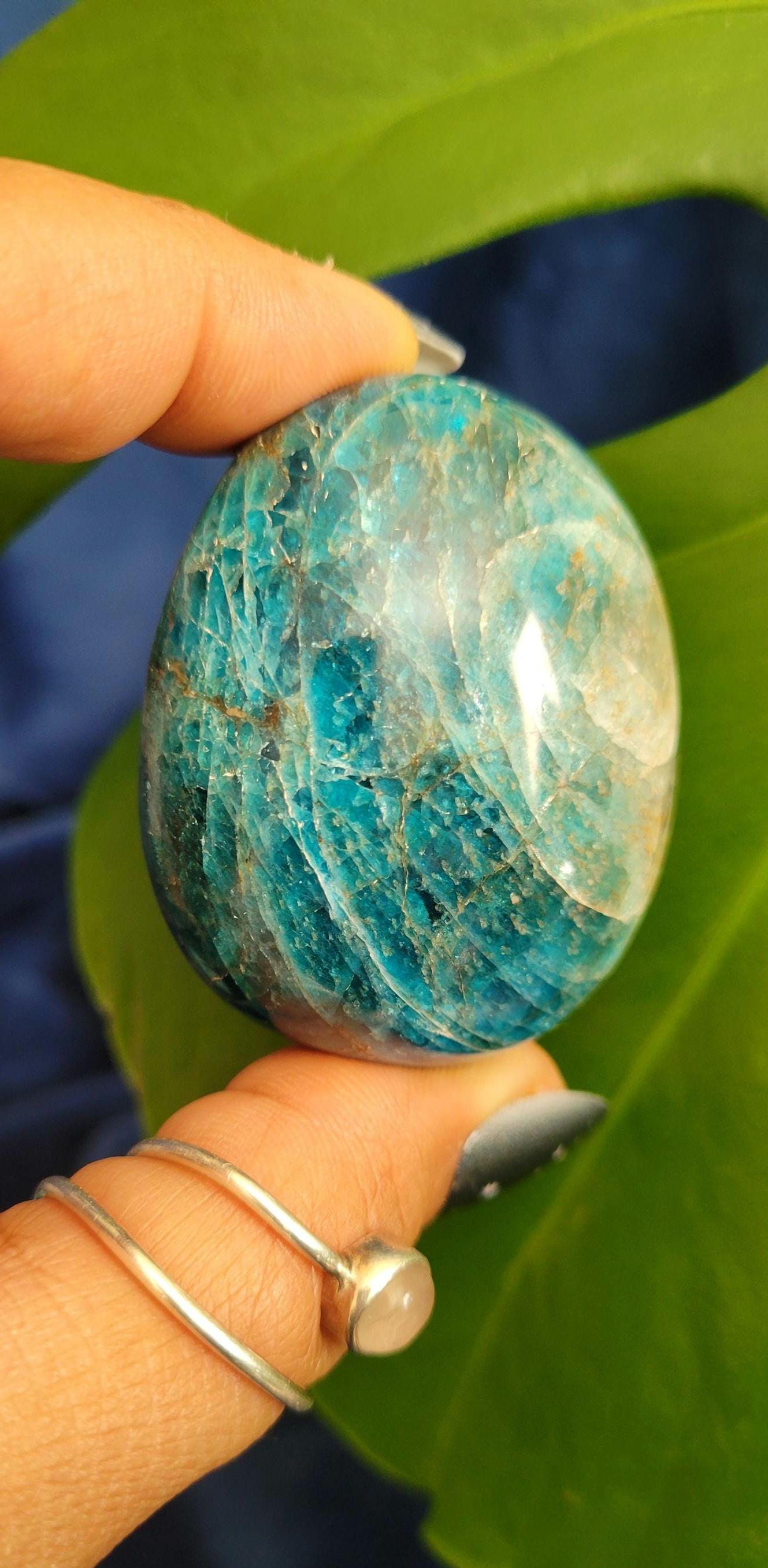 Apatite Palm Stones, Large | Your Pick | Meditation | Birthday Christmas Gift Ideas for you | Electric Blue | Third Eye Chakra