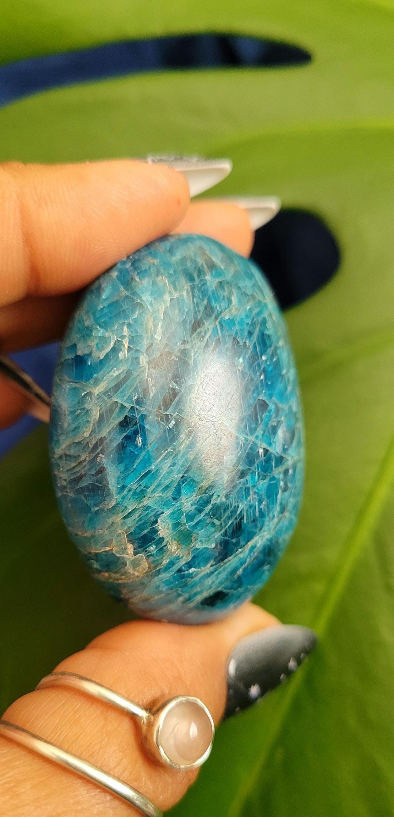 Apatite Palm Stones, Large | Your Pick | Meditation | Birthday Christmas Gift Ideas for you | Electric Blue | Third Eye Chakra