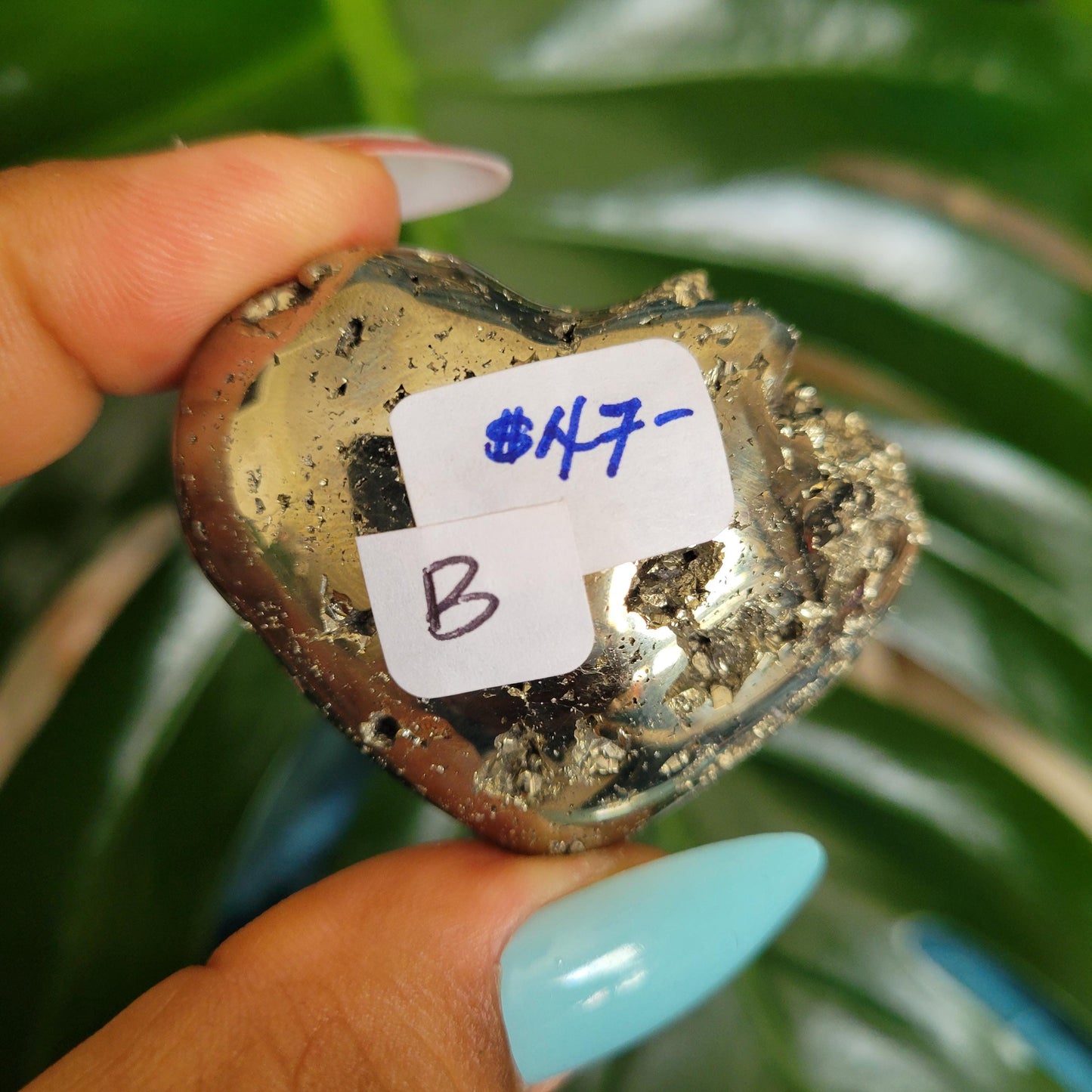 Gorgeous Pyrite Heart Carving from Peru | Abundance Protection Confidence | Shimmering Gold | Home Decor | Gift for you | Meditation Tool