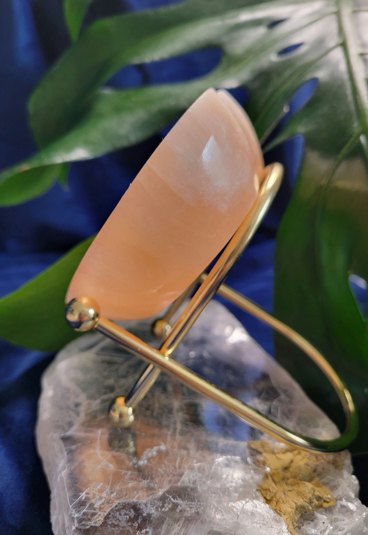 Beautiful Peach Selenite Crystal - Heart Carved Bowl - Cleansing - Charging - Crystal Collector - Gift - Home Decor