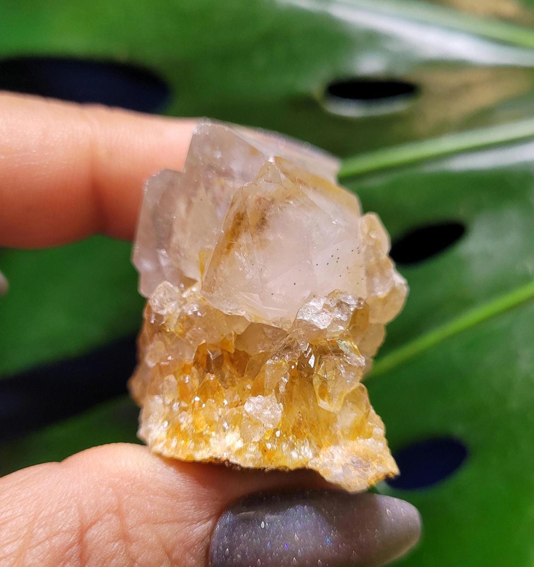 Stunning Spirit Quartz Cluster from South Africa - Crown Chakra Meditation - Birthday Collectors Christmas Party Gift Ideas - Lavender - 48g