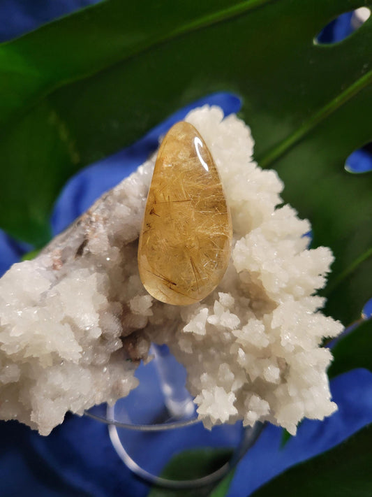 AAA Grade Stunning Clear Quartz Crystal with Gold Rutile Inclusions - Teardrop Shaped - Collectors Piece - Jewelry Gift Ideas - 17 grams