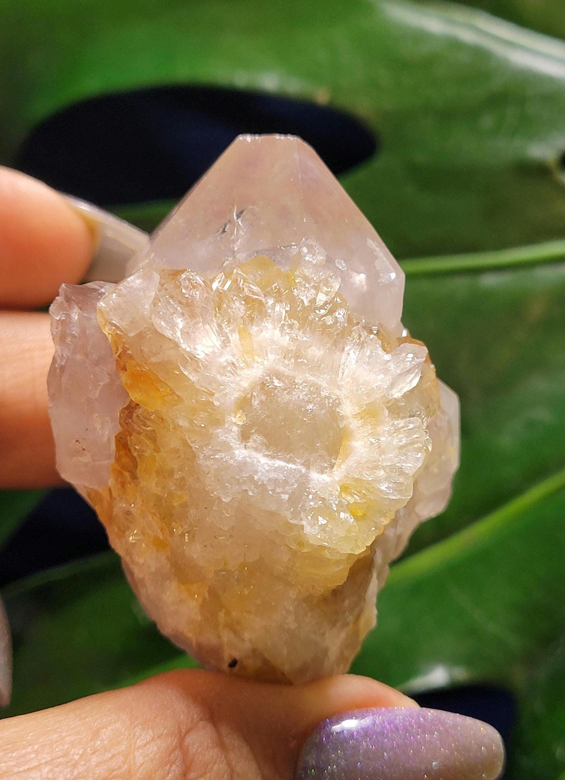 Stunning Spirit Quartz Cluster from South Africa - Crown Chakra Meditation - Birthday Collectors Christmas Party Gift Ideas - Lavender - 86g
