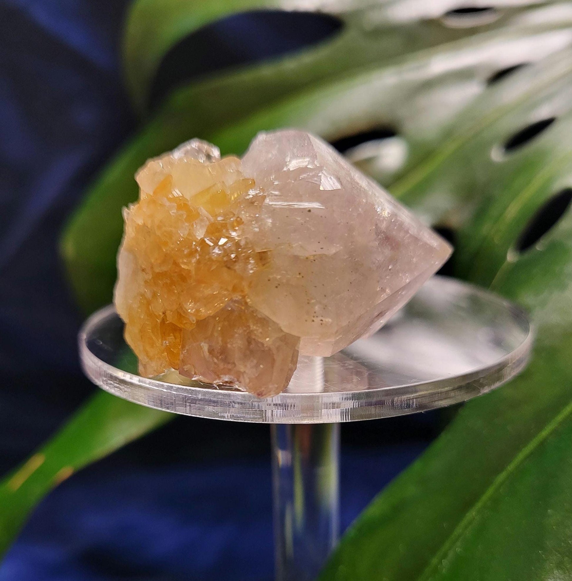 Stunning Spirit Quartz Cluster from South Africa - Crown Chakra Meditation - Birthday Collectors Christmas Party Gift Ideas - Lavender - 50g