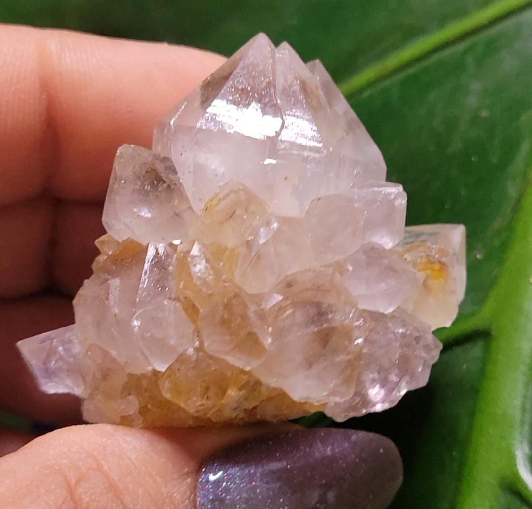 Stunning Spirit Quartz Cluster from South Africa - Crown Chakra Meditation - Birthday Collectors Christmas Party Gift Ideas - Lavender - 45g