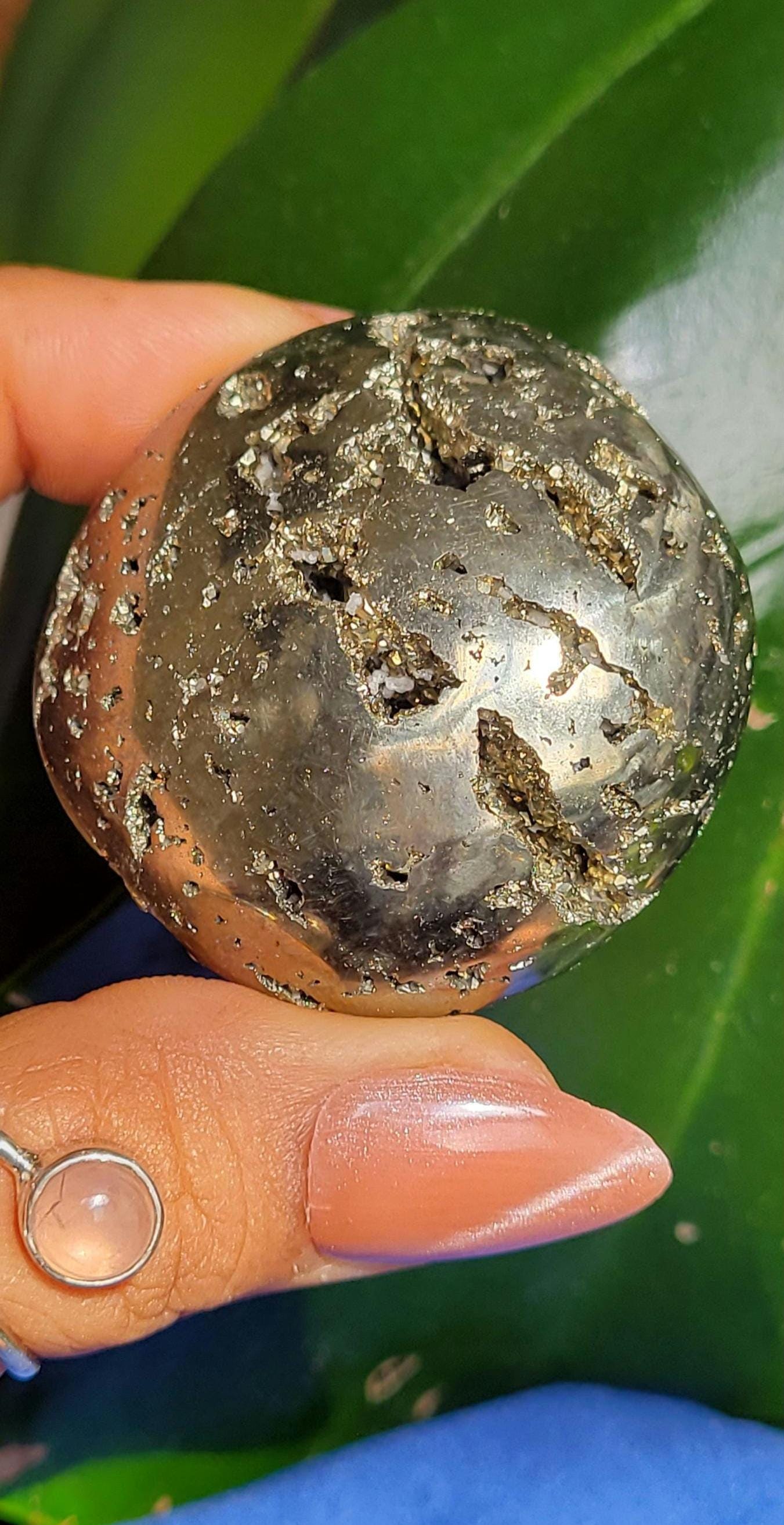 Beautiful Pyrite Palm Stone with Quartz|Meditation Tool|Home Decor|Crystal Collector|Gift Ideas for you|Solar Plexus Chakra|Abundance|Gold