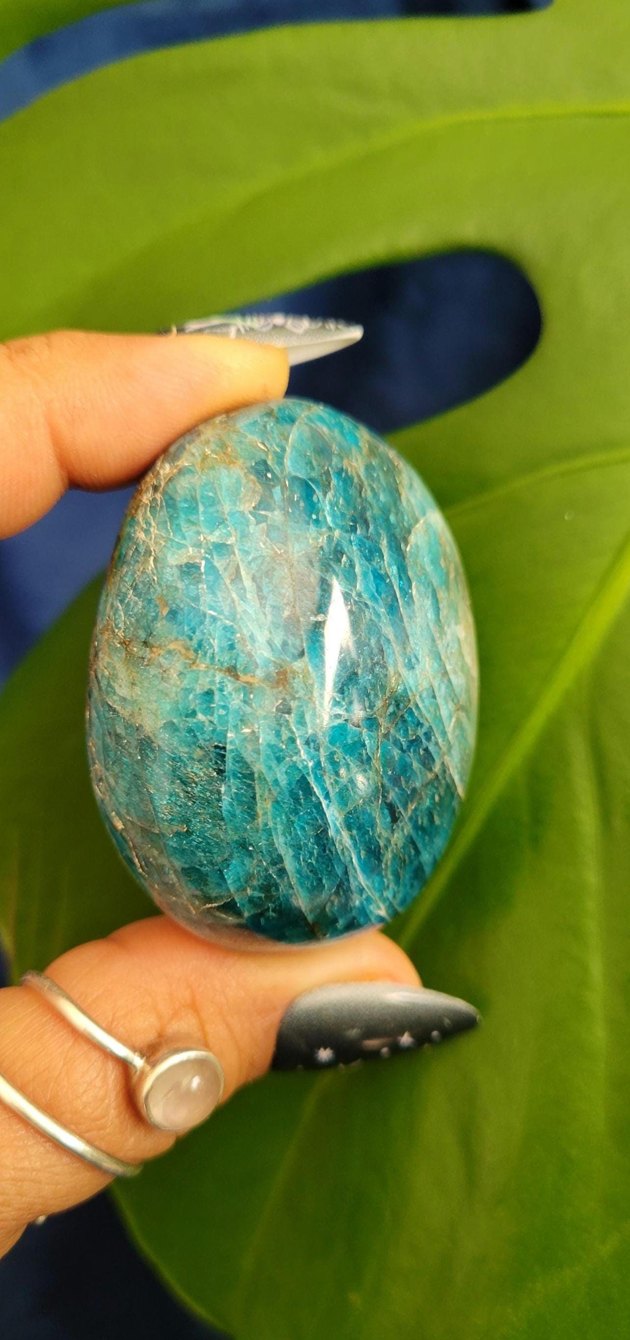 Apatite Palm Stones, Large | Your Pick | Meditation | Birthday Christmas Gift Ideas for you | Electric Blue | Third Eye Chakra