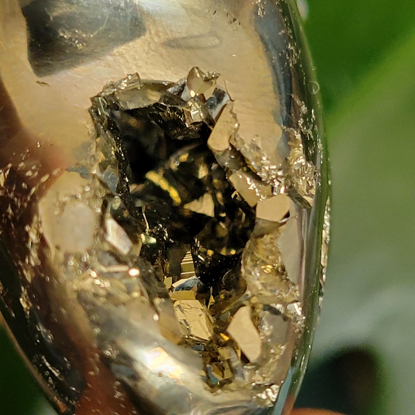 Gorgeous Pyrite Heart Carving from Peru (D) Abundance Protection Confidence | Shimmering Gold | Home Decor | Gift for you | Meditation Tool