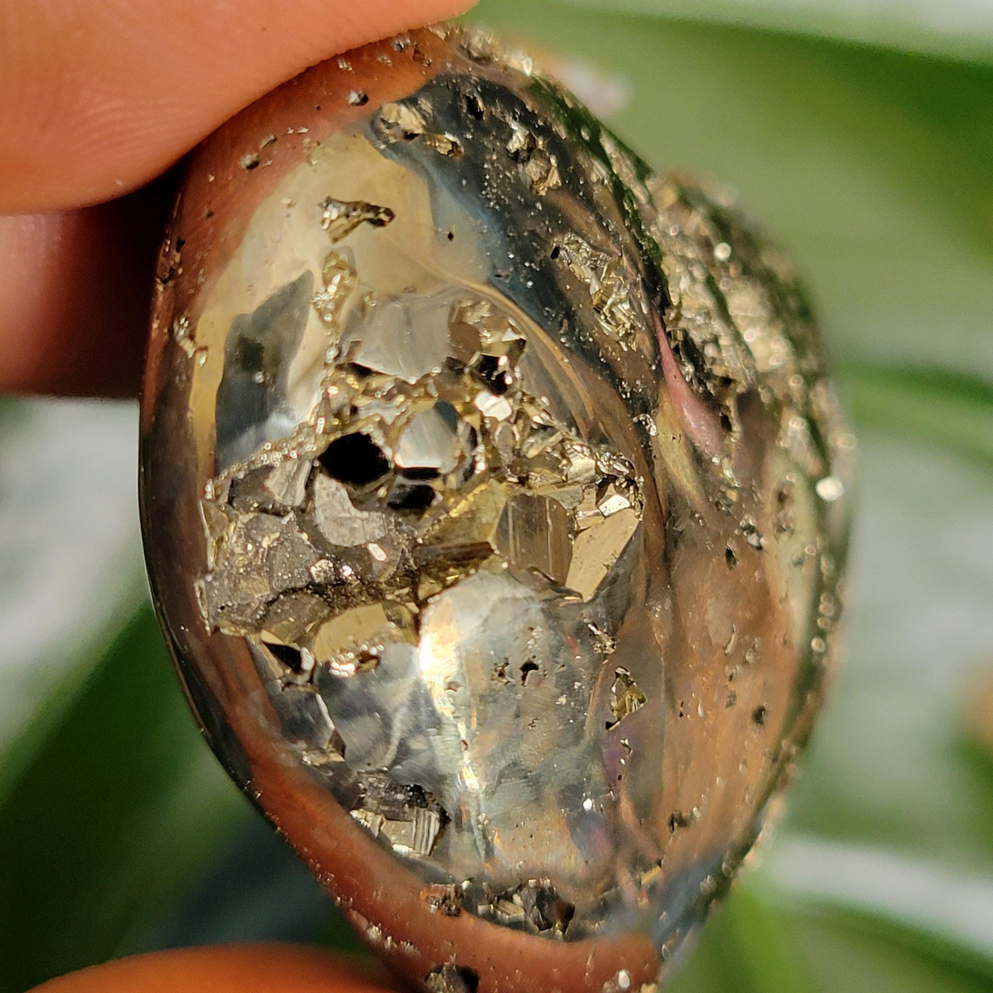 Gorgeous Pyrite Heart Carving from Peru (F) Abundance Protection Confidence | Shimmering Gold | Home Decor | Gift for you | Meditation Tool