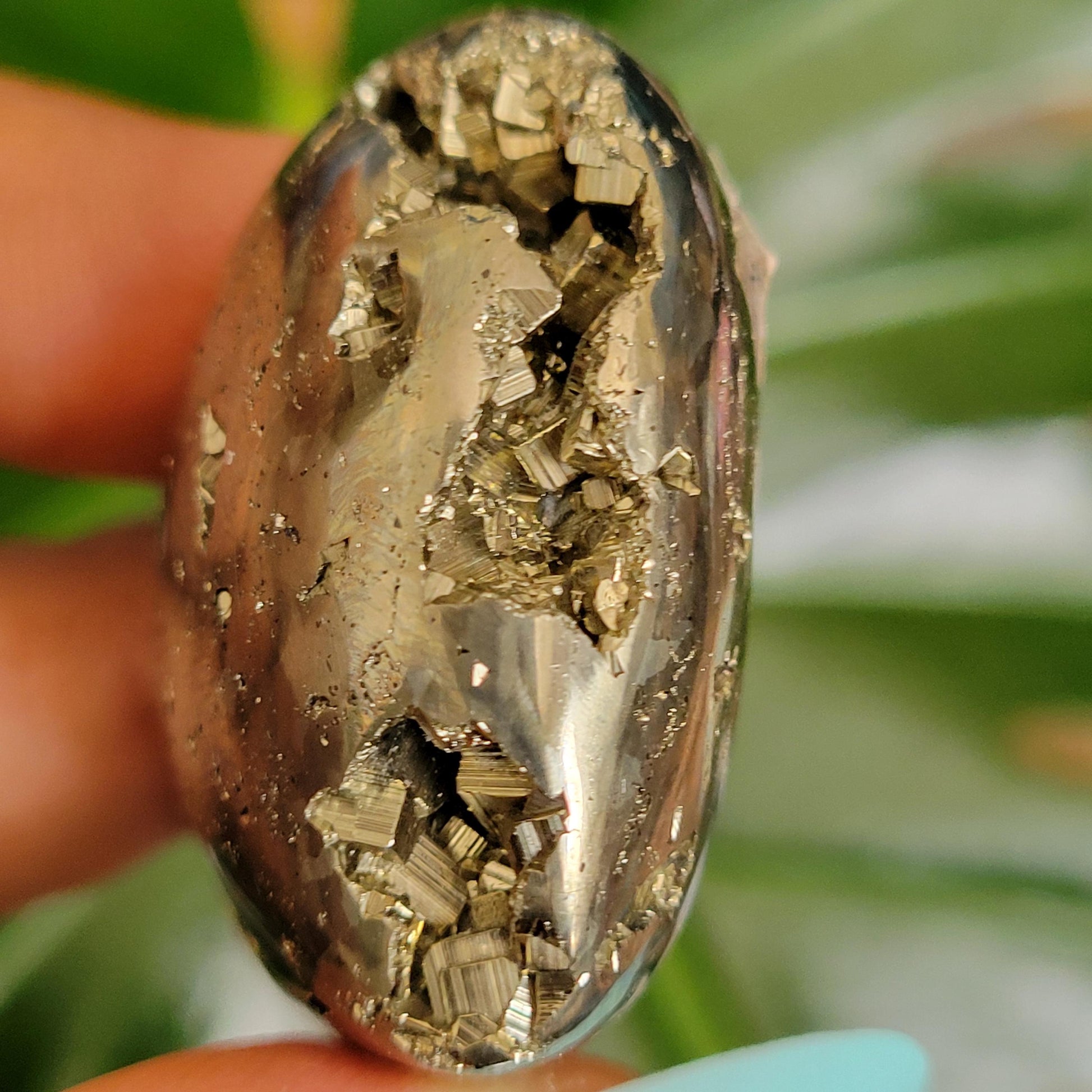 Gorgeous Pyrite Heart Carving from Peru (G) Abundance Protection Confidence | Shimmering Gold | Home Decor | Gift for you | Meditation Tool
