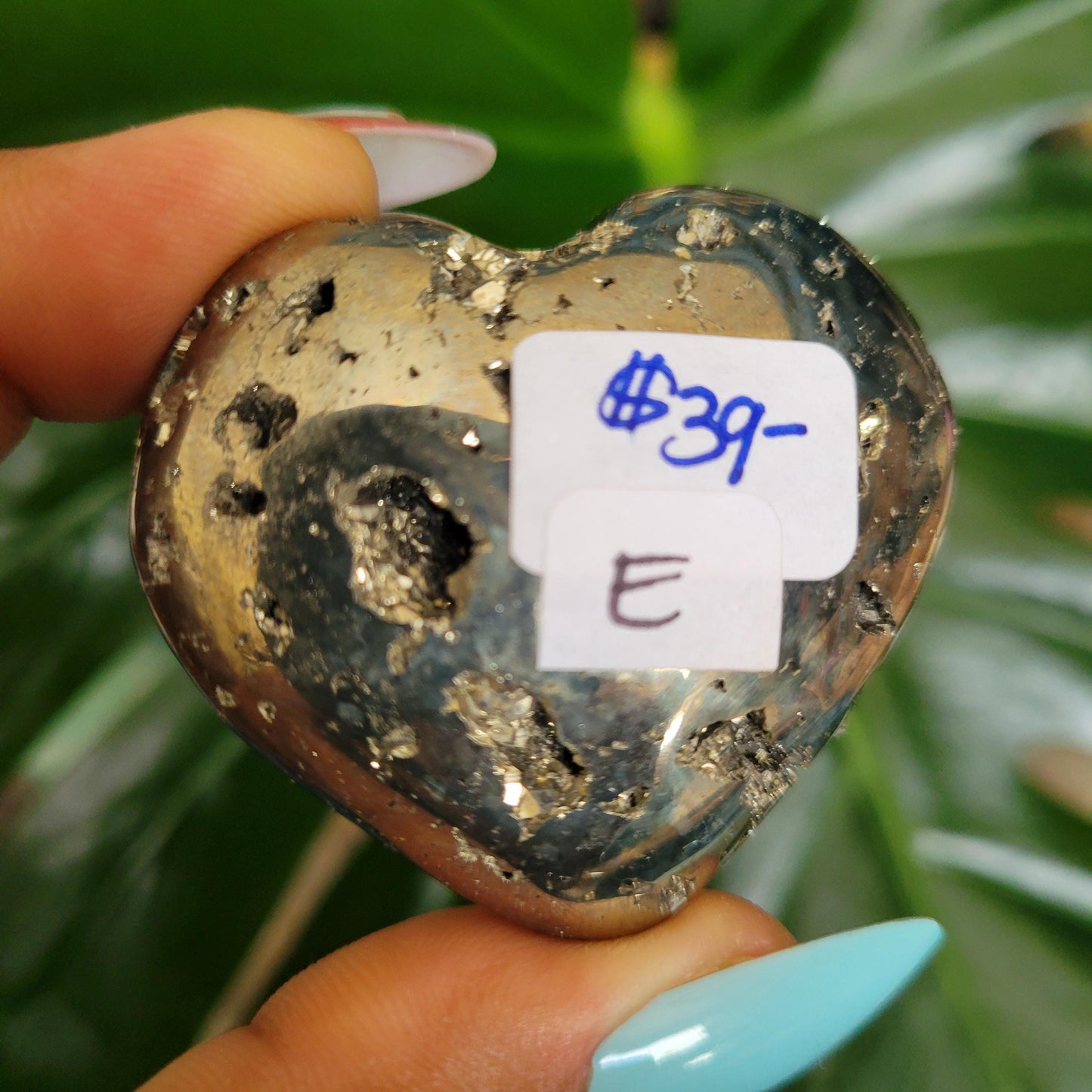 Gorgeous Pyrite Heart Carving from Peru (E) Abundance Protection Confidence | Shimmering Gold | Home Decor | Gift for you | Meditation Tool