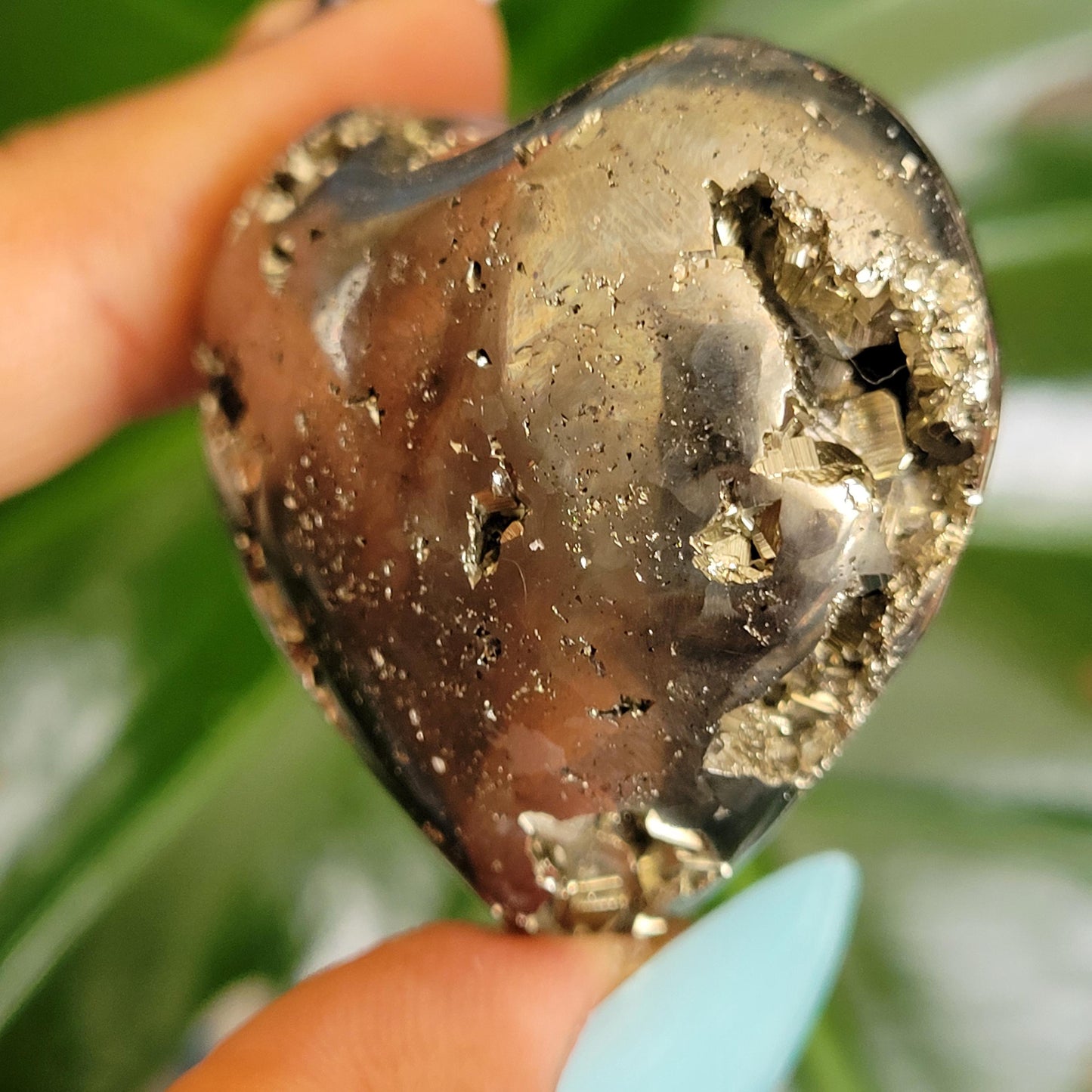 Gorgeous Pyrite Heart Carving from Peru (G) Abundance Protection Confidence | Shimmering Gold | Home Decor | Gift for you | Meditation Tool