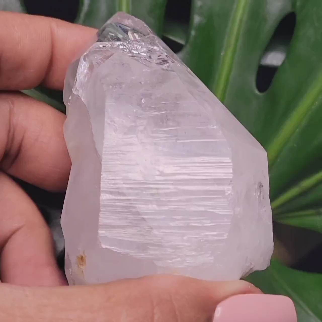 Stunning Lemurian Clear Quartz Crystal Point-Crystal Collectors-Birthday Anniversary Christmas Gift-Home Decor-Gift Ideas-High Quality