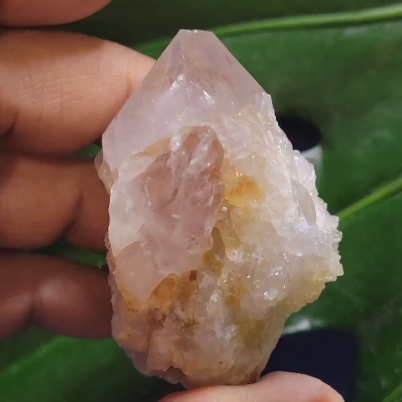 Stunning Spirit Quartz Cluster from South Africa - Crown Chakra Meditation - Birthday Collectors Christmas Party Gift Ideas - Lavender - 86g