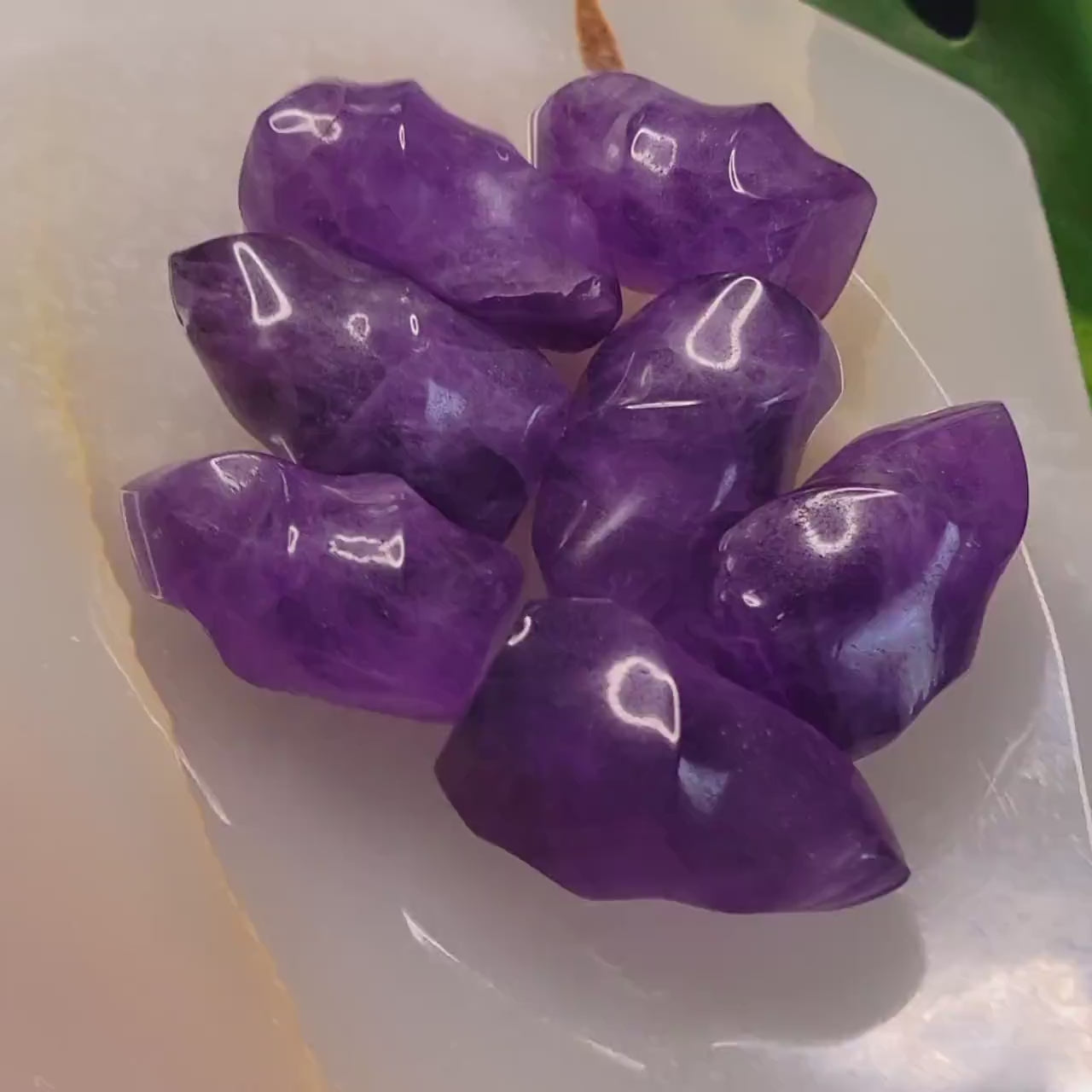 Dainty Amethyst Flames - Birthday Anniversary Christmas Love Gift Ideas - Home Decor - Crystal Collector - Purple - Mini Crystal Carvings